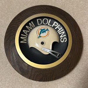 Vintage 3-D NFL football helmet Miami Dolphins wall plaque with minor sc…